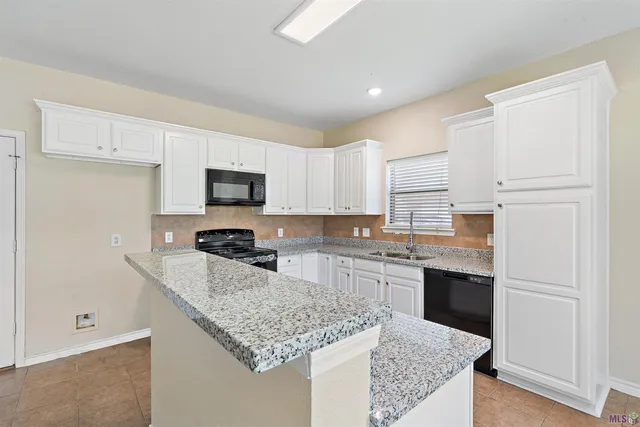 $270,000 | 26222 Avoyelles Avenue, Denham Springs, LA 70726