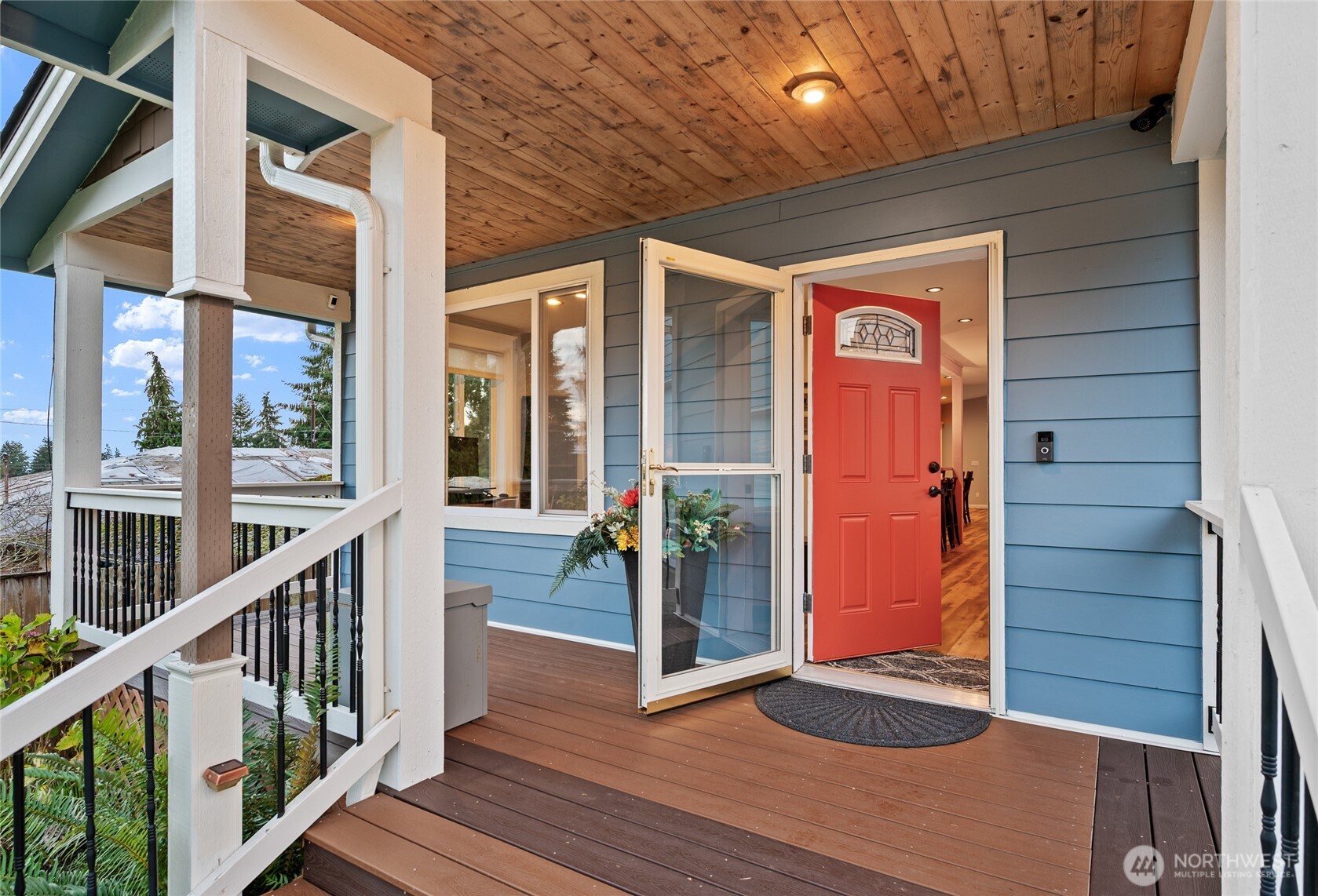 1726 63rd Street Southeast Everett, WA 98203 - Photo 5 of 37 a view of an entryway