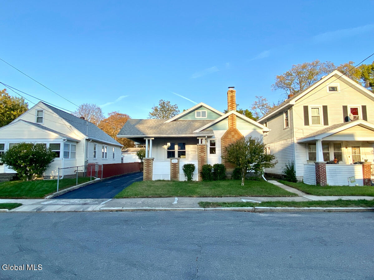 905 Cleveland Avenue Schenectady, NY 12306 - Photo 38 of 39 IMG_4484