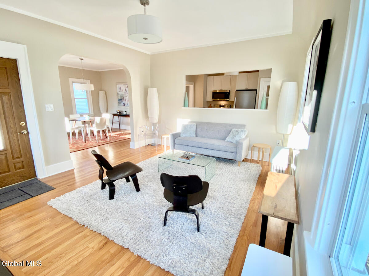 905 Cleveland Avenue Schenectady, NY 12306 - Photo 4 of 39 IMG_4373