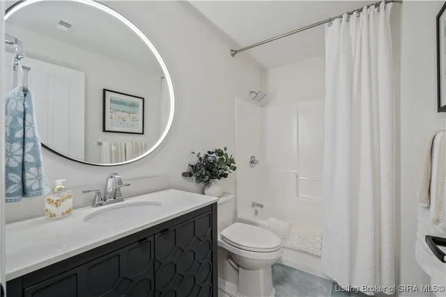 $875,000 | 1 Riverpointe Plaza, Unit 703 & 704, Jeffersonville, IN 47130