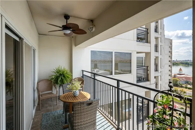 $875,000 | 1 Riverpointe Plaza, Unit 703 & 704, Jeffersonville, IN 47130