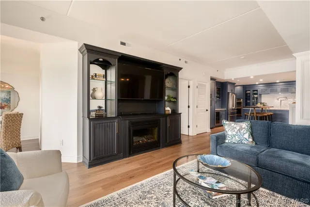 $875,000 | 1 Riverpointe Plaza, Unit 703 & 704, Jeffersonville, IN 47130