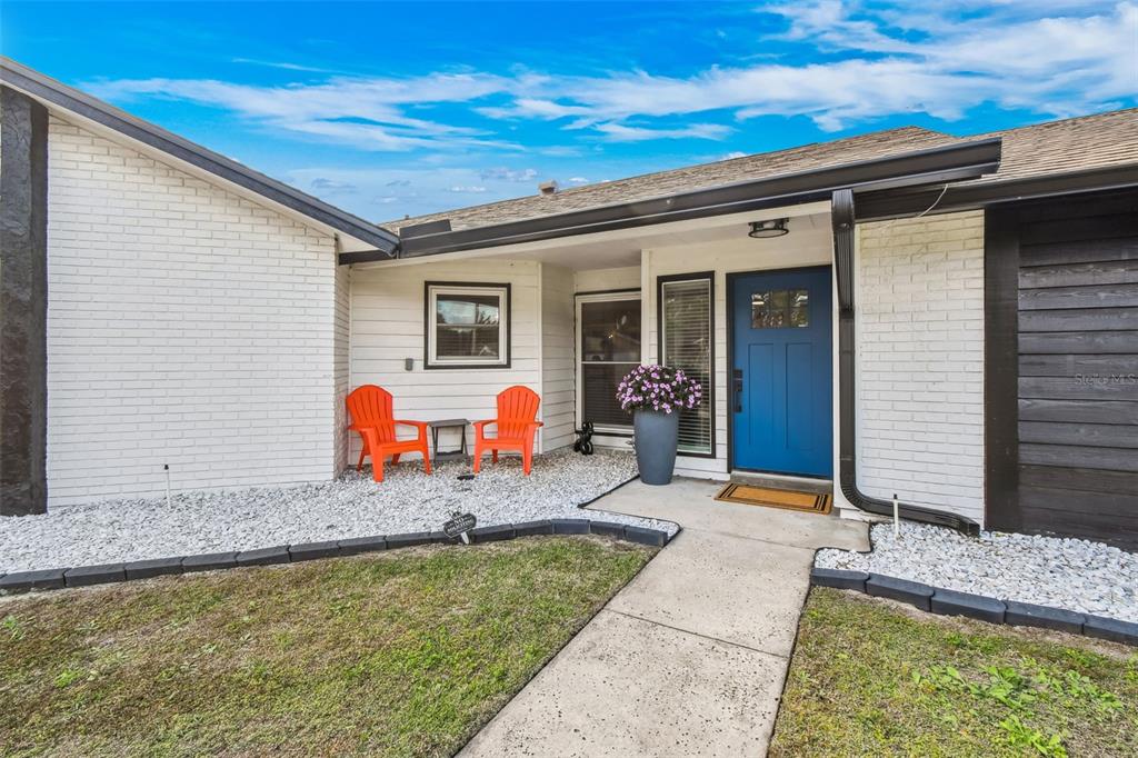 1729 Lakecrest Avenue Brandon, FL 33510 - Photo 45 of 51 a view of a house with backyard and sitting area