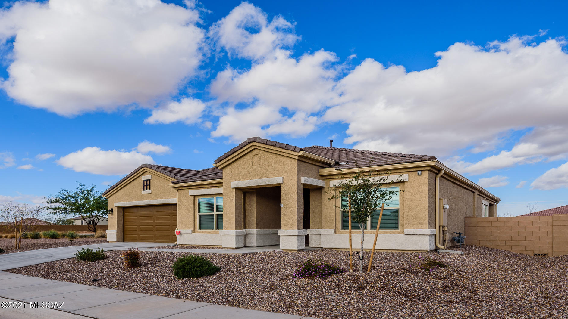 8924 West Curzon Road Marana, AZ 85653 - Photo 2 of 33