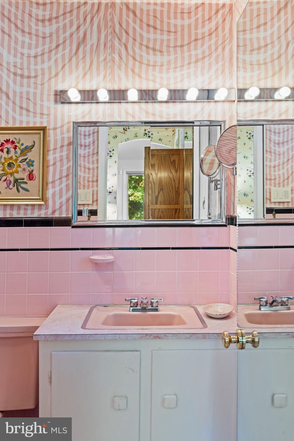 809 Church Road Wyncote, PA 19095 - Photo 9 of 20 Charming vintage pink bathroom retreat.