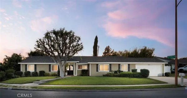 $2,048,000 | 1032 St John Place, North Tustin, CA 92705