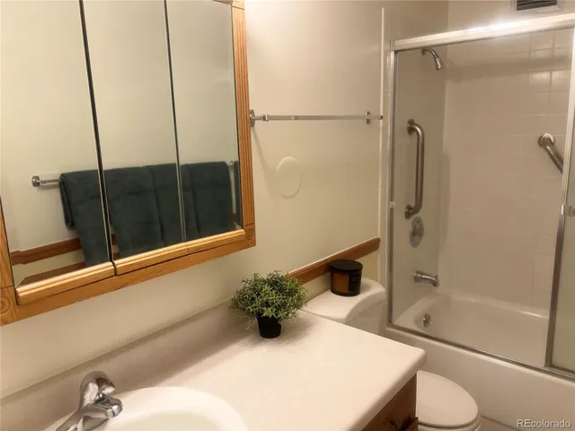 $1,785 | 3082 South Wheeling Way, Unit 104, Aurora, CO 80014