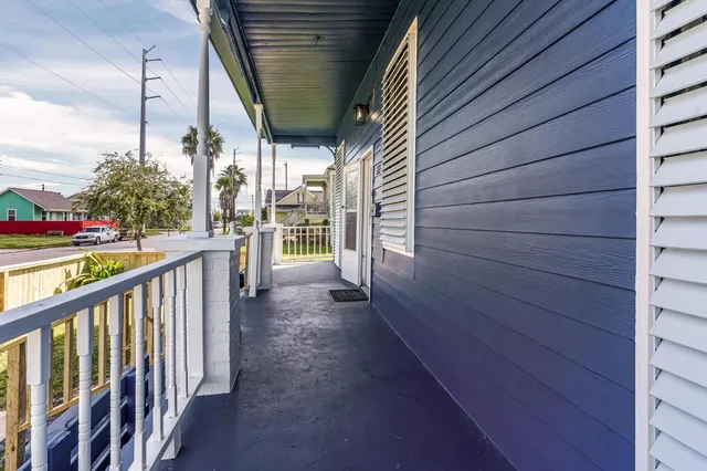 $349,950 | 3913 Avenue H, Galveston, TX 77550