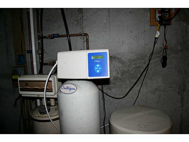 2075 Division Road East Greenwich, RI 02818 - Photo 15 of 18 Other.