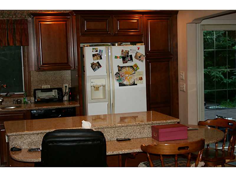 2075 Division Road East Greenwich, RI 02818 - Photo 6 of 18 Kitchen.