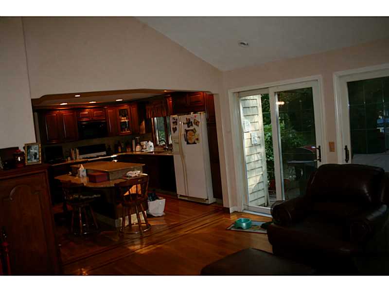 2075 Division Road East Greenwich, RI 02818 - Photo 8 of 18 Kitchen.