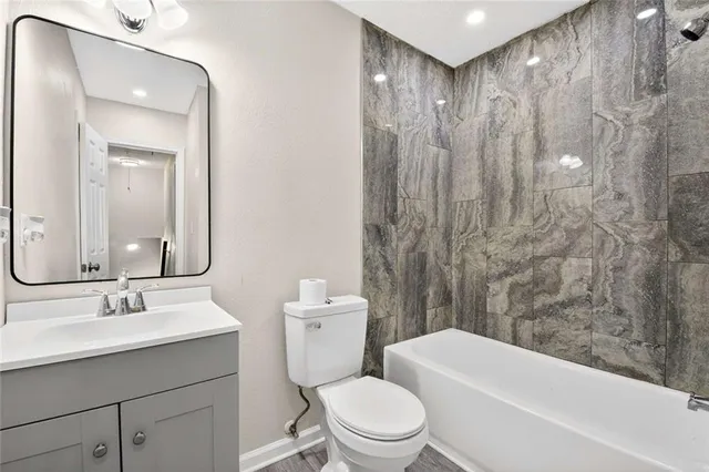 $130,000 | 6354 Shannon Parkway, Unit 20E, Union City, GA 30291