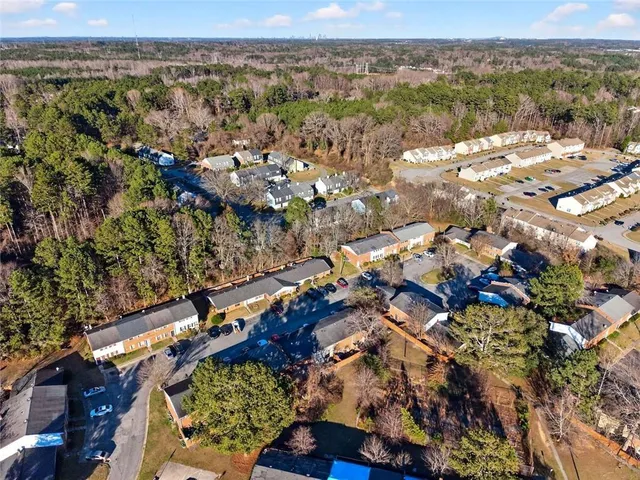 $130,000 | 6354 Shannon Parkway, Unit 20E, Union City, GA 30291