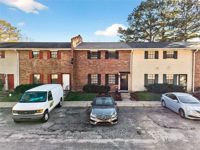 $130,000 | 6354 Shannon Parkway, Unit 20E, Union City, GA 30291