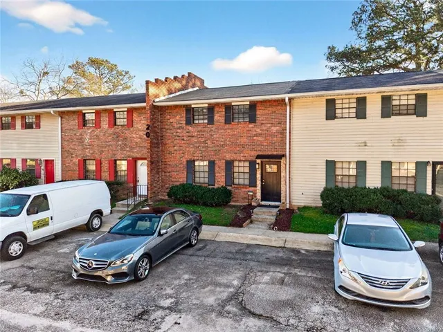 $130,000 | 6354 Shannon Parkway, Unit 20E, Union City, GA 30291