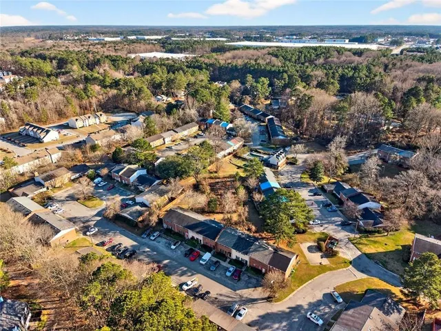 $130,000 | 6354 Shannon Parkway, Unit 20E, Union City, GA 30291