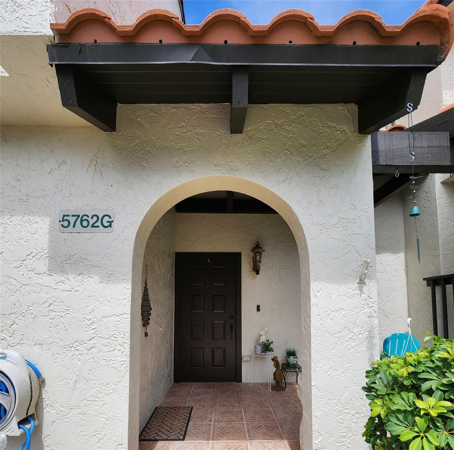 5762 Fox Hollow Drive, Unit G Boca Raton, FL 33486 - Photo 2 of 53 a view of cabinet