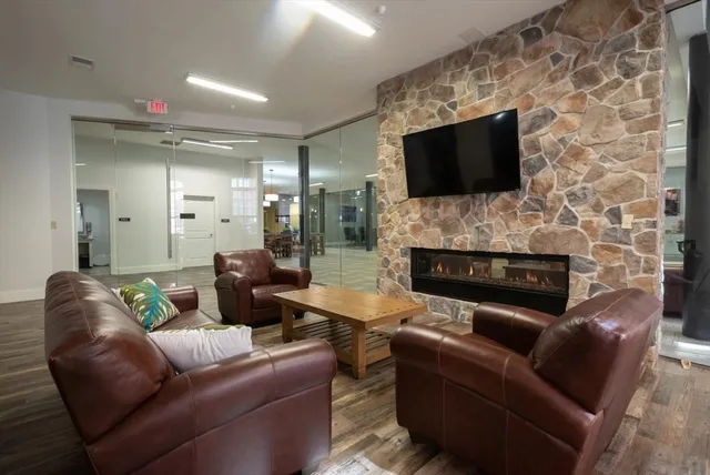 $3,795 | 300 Canal Street, Unit 8506, Lawrence, MA 01840