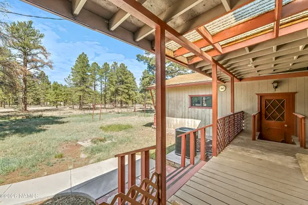 $665,000 | 6845 Townsend-Winona Road, Flagstaff, AZ 86004