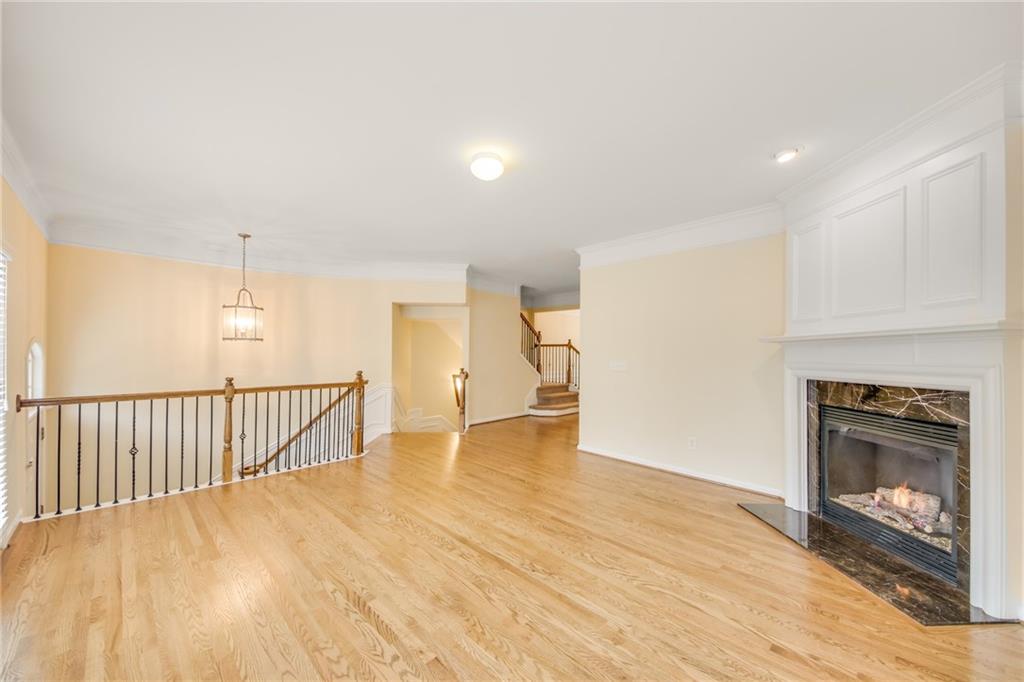 2776 Loftview Square Atlanta, GA 30339 - Photo 3 of 34