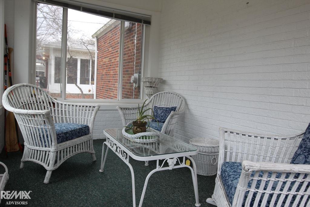 152 Riverside Drive Mount Clemens, MI 48043 - Photo 26 of 28 50030648-25.JPG