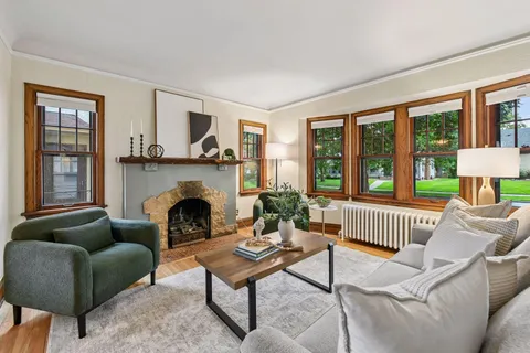 $450,000 | 1870 Beechwood Avenue, St. Paul, MN 55116