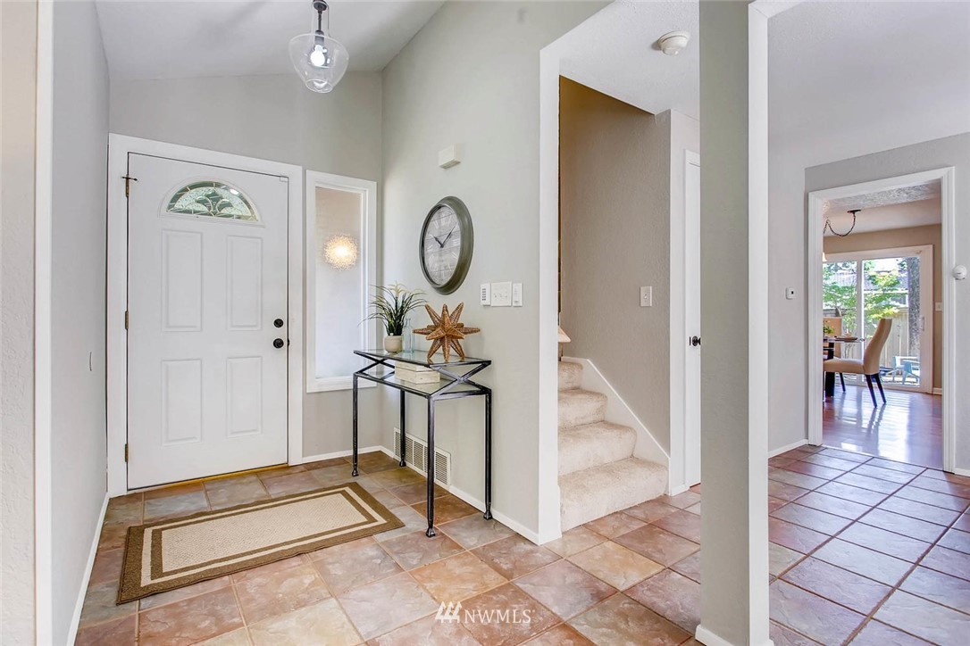 15419 Southeast 176th Street Renton, WA 98058 - Photo 3 of 25 Gallery Image 3
