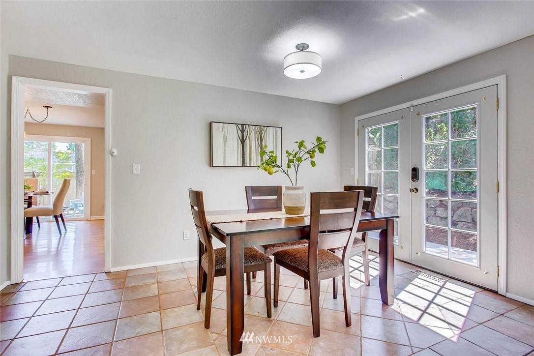 15419 Southeast 176th Street Renton, WA 98058 - Photo 8 of 25 Gallery Image 8
