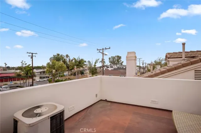 $5,950 | 502 Goldenrod Avenue, Corona del Mar, CA 92625
