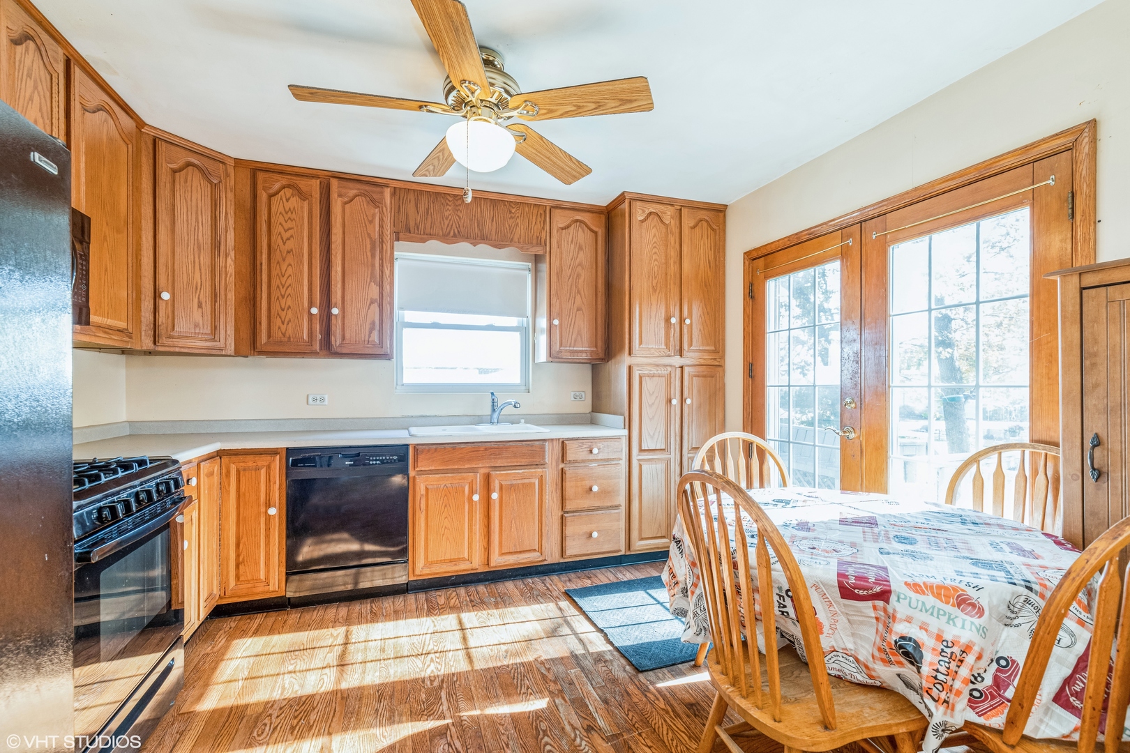 81 Tweed Road Fox Lake, IL 60020 - Photo 6 of 15 a kitchen with stainless steel appliances granite countertop a stove a sink and a granite counter tops