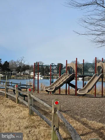 $799,000 | 301 Oakwood Road, Edgewater, MD 21037