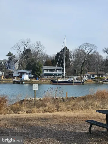 $799,000 | 301 Oakwood Road, Edgewater, MD 21037