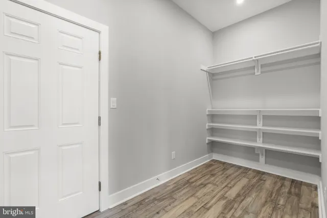 $799,000 | 301 Oakwood Road, Edgewater, MD 21037