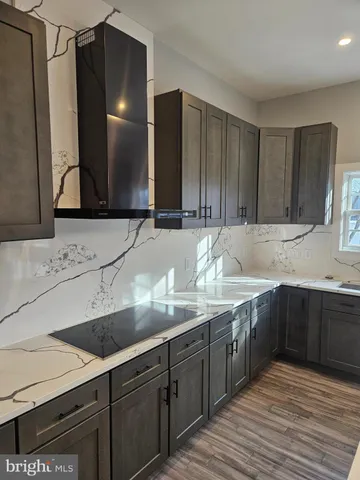 $799,000 | 301 Oakwood Road, Edgewater, MD 21037