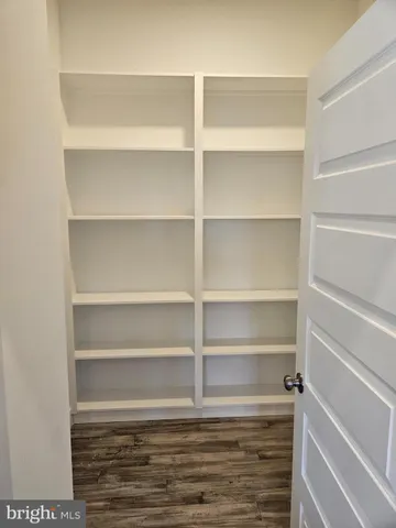 $799,000 | 301 Oakwood Road, Edgewater, MD 21037