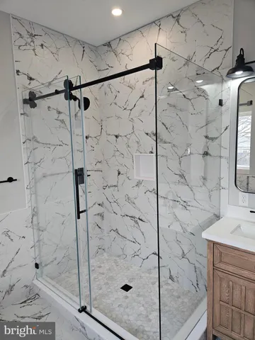 $799,000 | 301 Oakwood Road, Edgewater, MD 21037