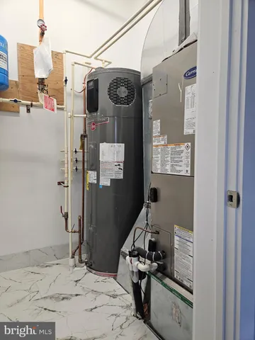 $799,000 | 301 Oakwood Road, Edgewater, MD 21037