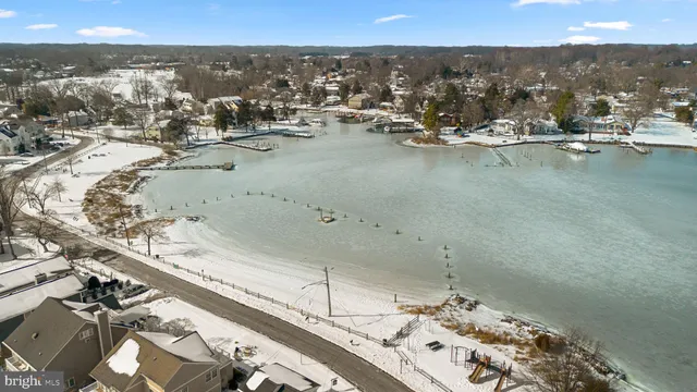 $799,000 | 301 Oakwood Road, Edgewater, MD 21037