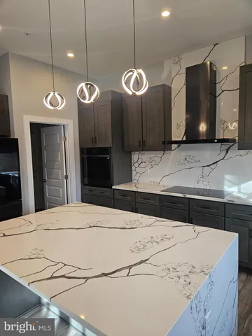 $799,000 | 301 Oakwood Road, Edgewater, MD 21037