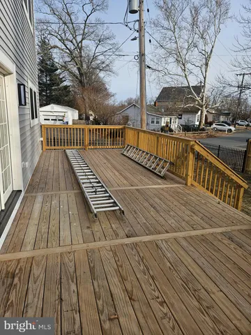 $799,000 | 301 Oakwood Road, Edgewater, MD 21037