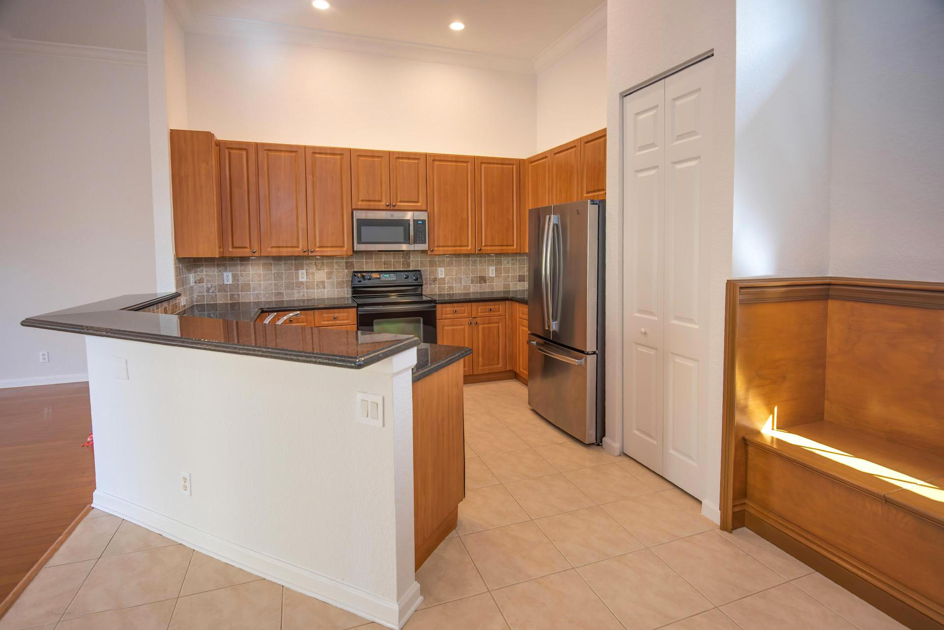 150 Via Castilla Jupiter, FL 33458 - Photo 11 of 34 RX-10854989_0_FUUjfr_l