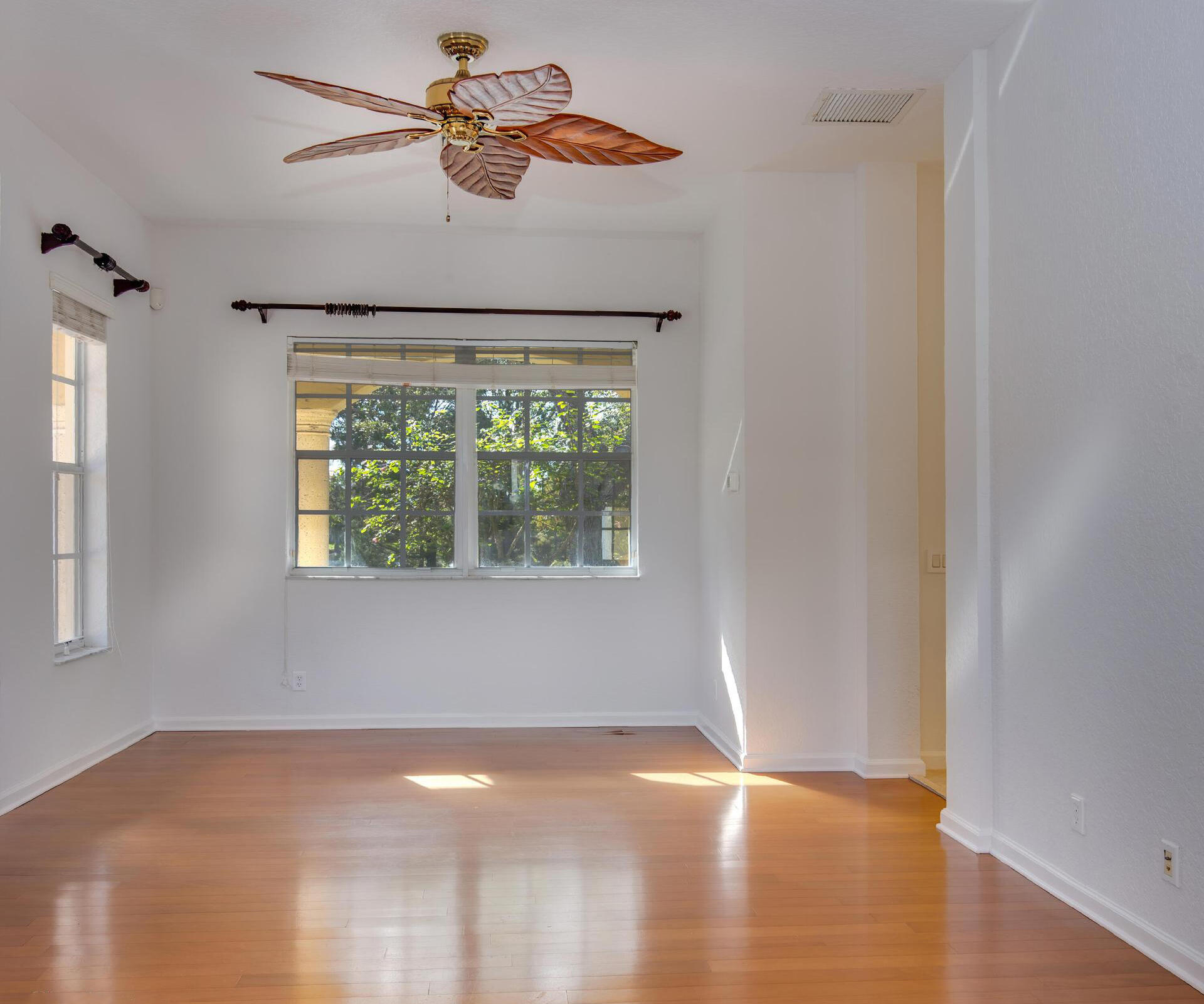 150 Via Castilla Jupiter, FL 33458 - Photo 19 of 34 RX-10854989_0_N26rjF_l