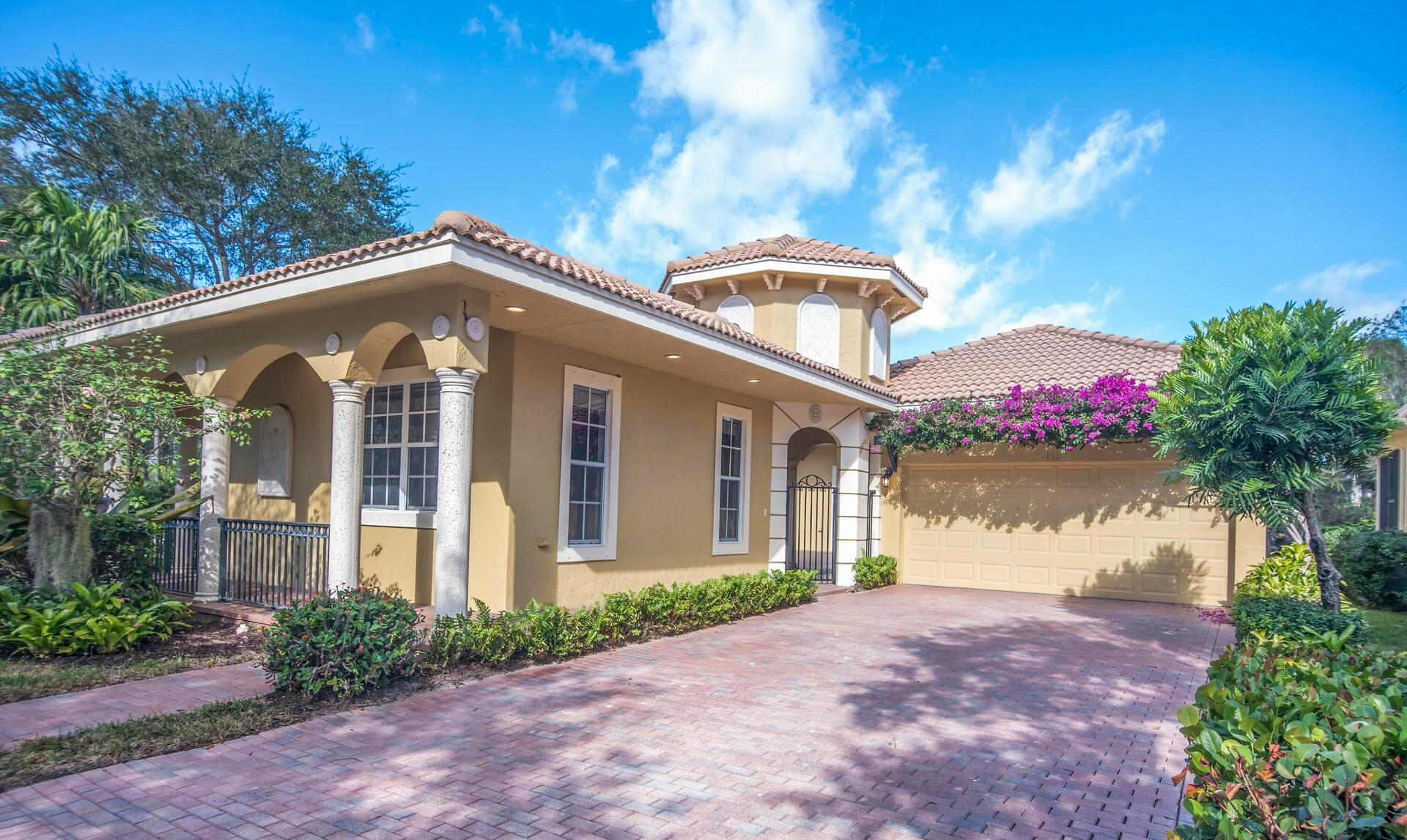150 Via Castilla Jupiter, FL 33458 - Photo 3 of 34 RX-10854989_0_2inz26_l