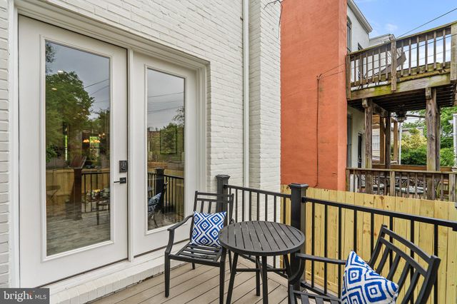 $1,200,000 | 749 12th Street Southeast, Washington, DC 20003