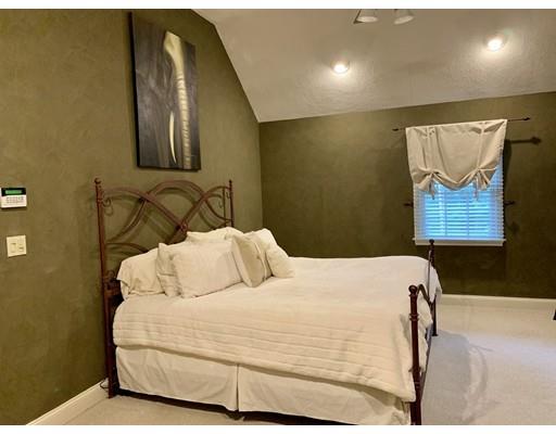 7 Drummond Road Stoneham, MA 02180 - Photo 13 of 24 Gallery Image 13