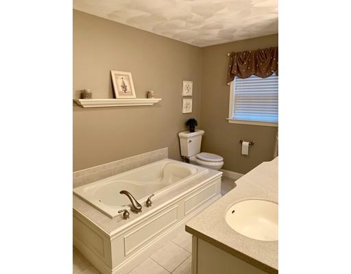 7 Drummond Road Stoneham, MA 02180 - Photo 24 of 24 Gallery Image 24