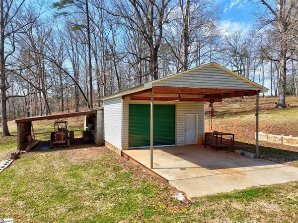 $475,000 | 609 Robinson Bridge Road, Central, SC 29630