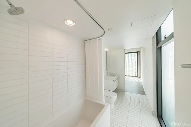 an empty room with a empty space