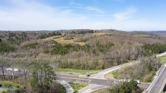 $5,950,000 | 9011 Highway 321, Lenoir City, TN 37771